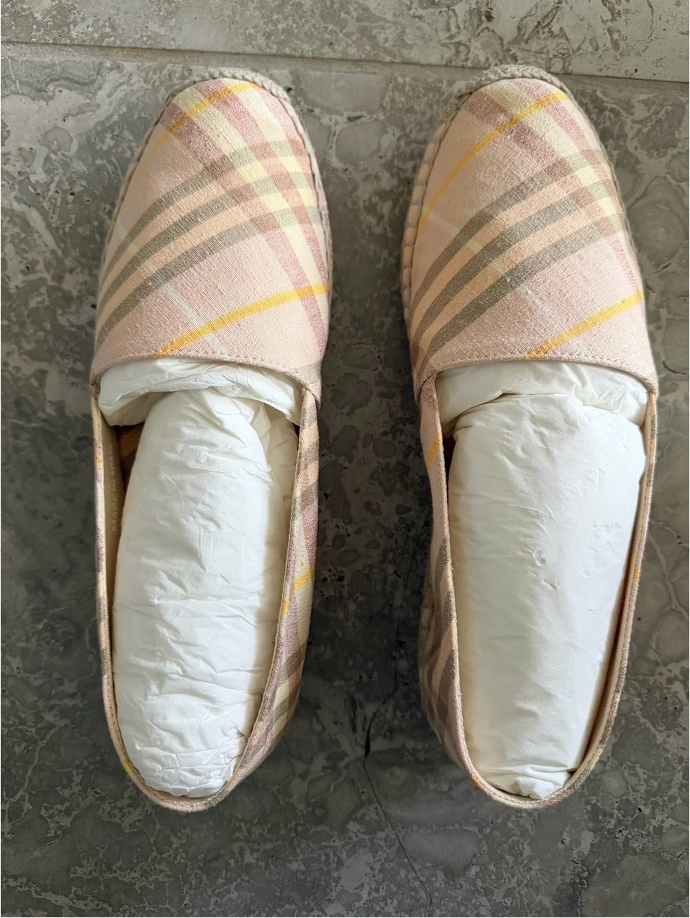 Burberry Mews Check Espadrille Flats Plaid SlipOn, Teacup IP Check, Size 38, NWT